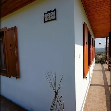 Apartment Kalaris Vendeghaz