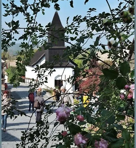 Kalaris Vendeghaz Hollókő